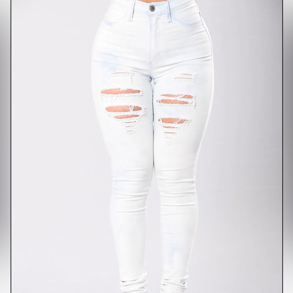 Fashion nova Jeans - Picture 2 of 5